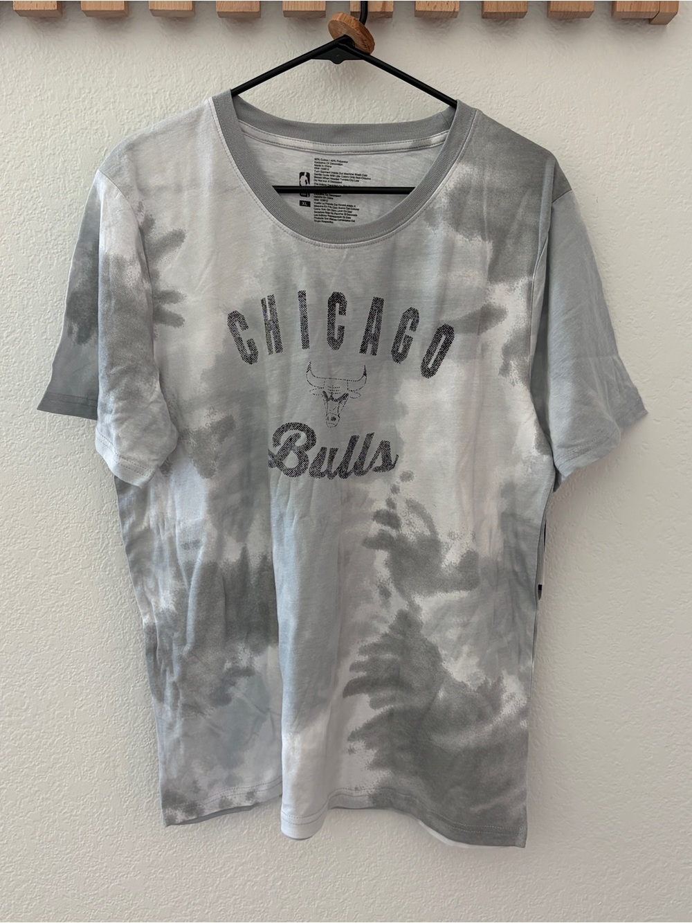 NBA Gray & White Ribbed Collar Crewneck Tee
